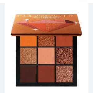 HUDA BEAUTY Topaz Obsessions Eyeshadow Palette  (BNIB)